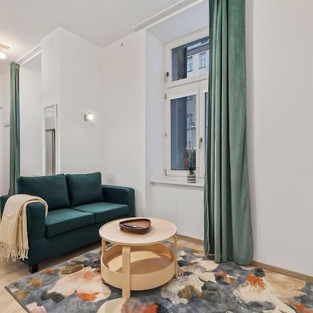 Garden Haven Studio In Old Town 브라티슬라바 외부 사진